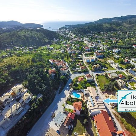 Albatros Hotel Sívota Zewnętrze zdjęcie