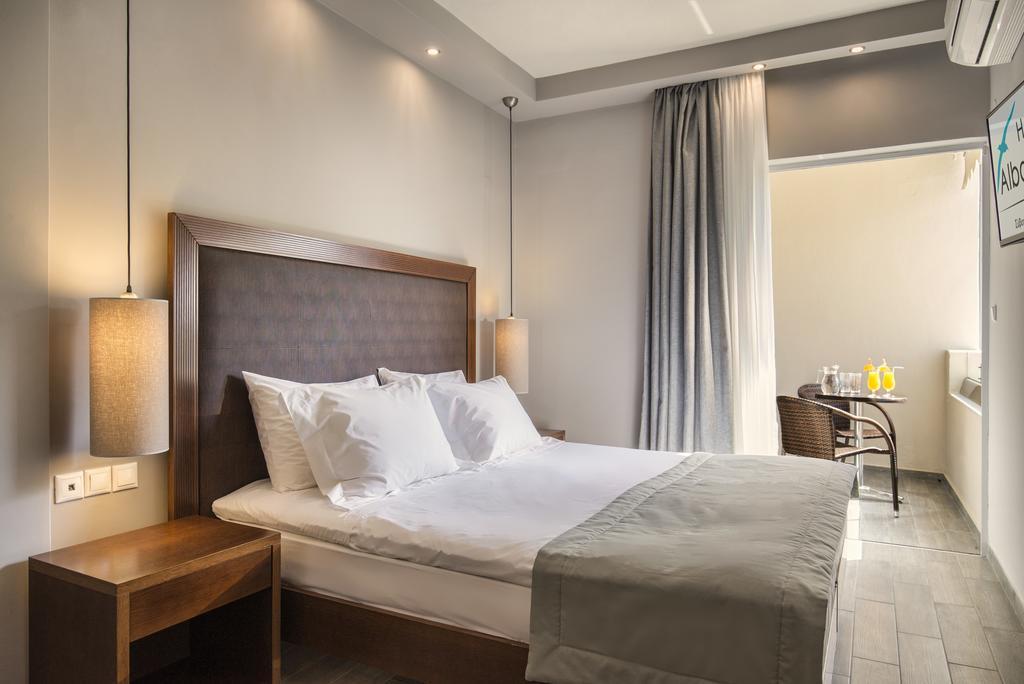 Albatros Hotel Sívota Zewnętrze zdjęcie